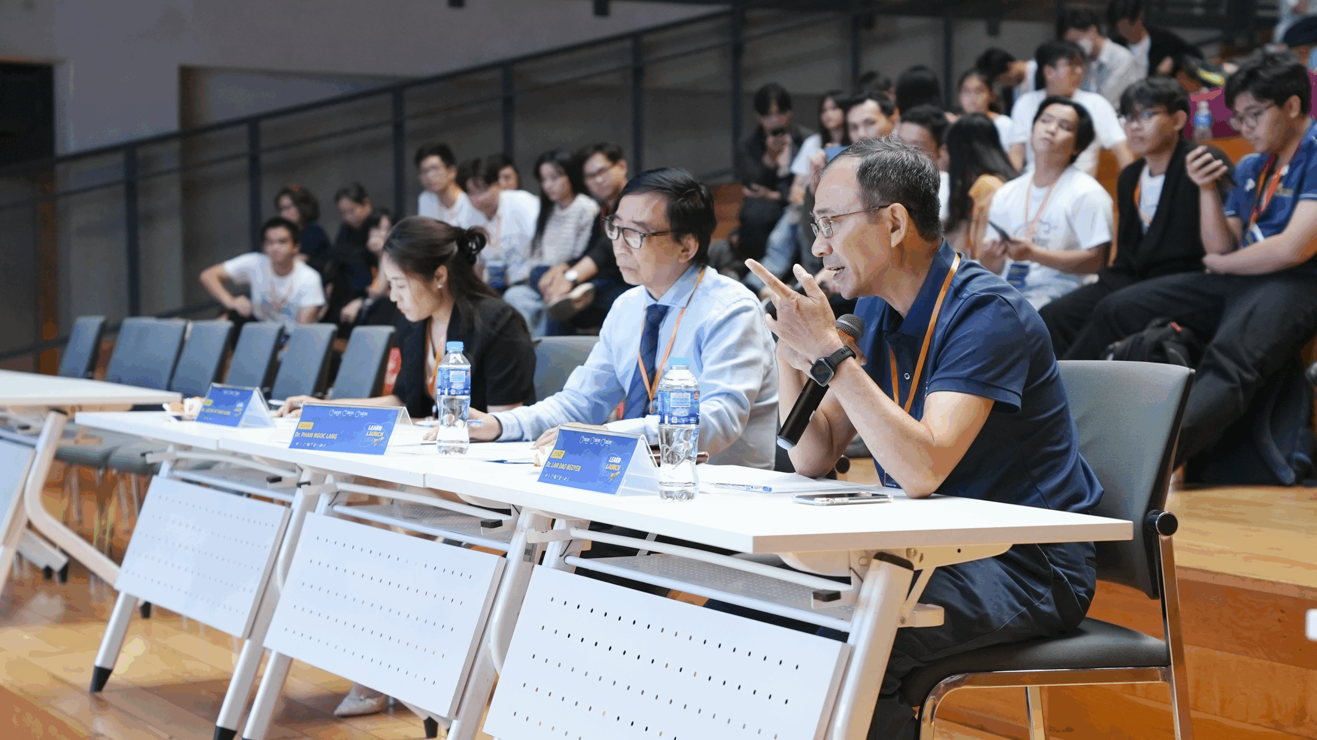 Vegastar-NASA-Space-Apps-Challenge-2025-in-Vietnam-3
