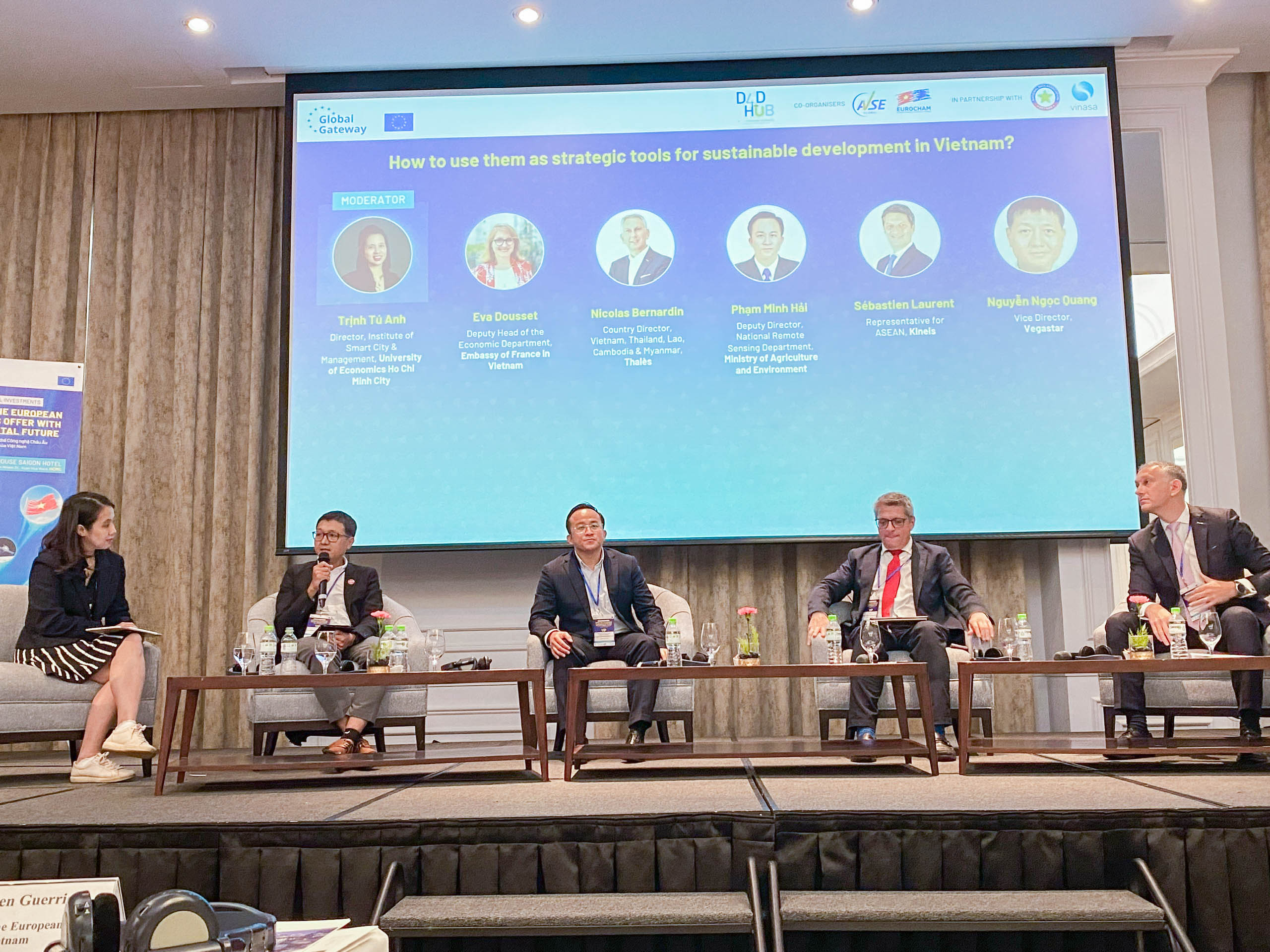 Panel Eurocham Vega (11)